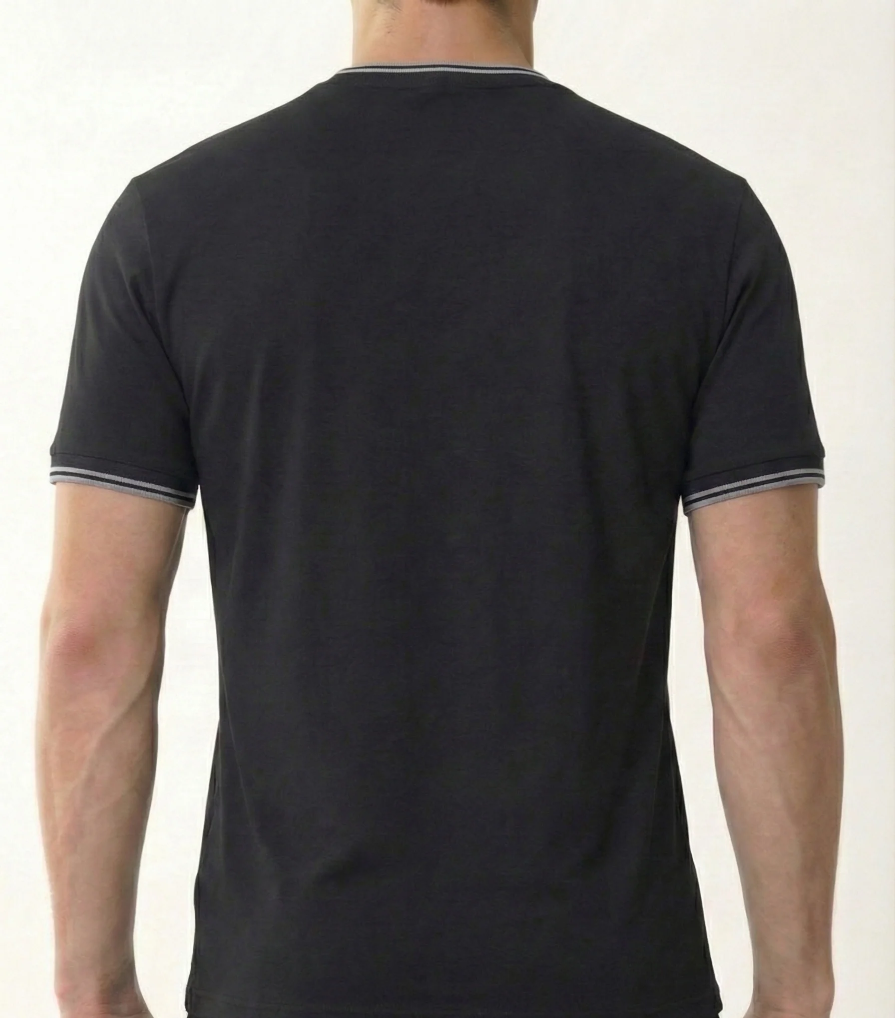 Luxe 26 T - Black/ Dark Grey Trim - Image 4