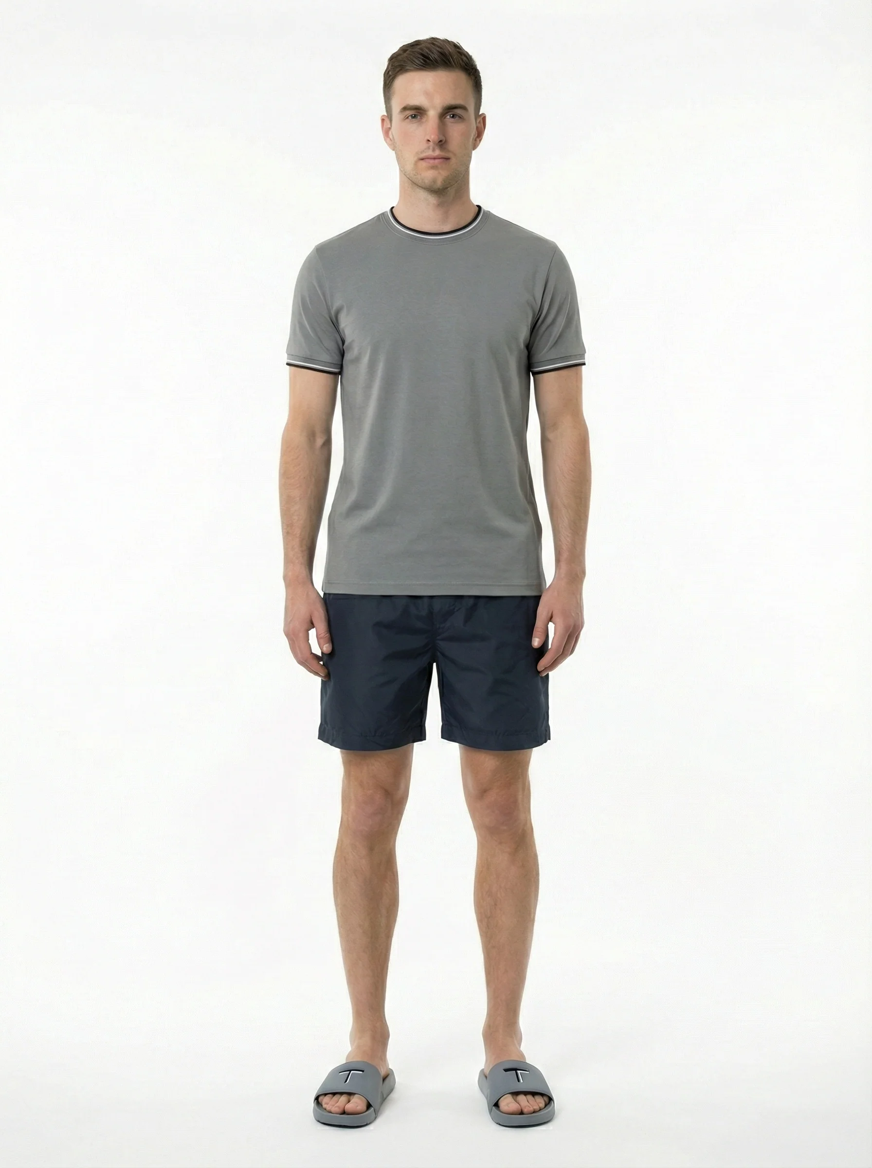Luxe 26 T - Light Grey/ Black Trim - Image 2