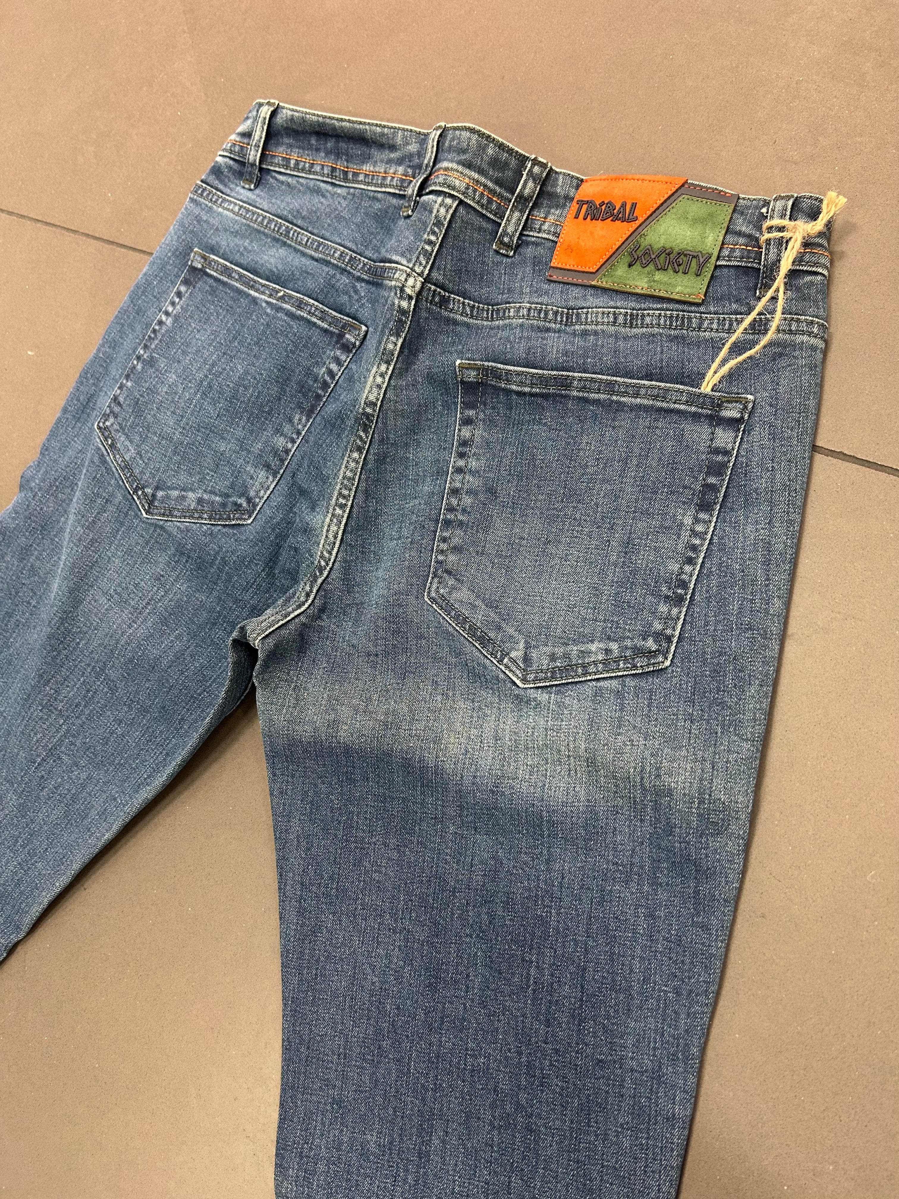 RESELL: 028 Jeans - Image 3