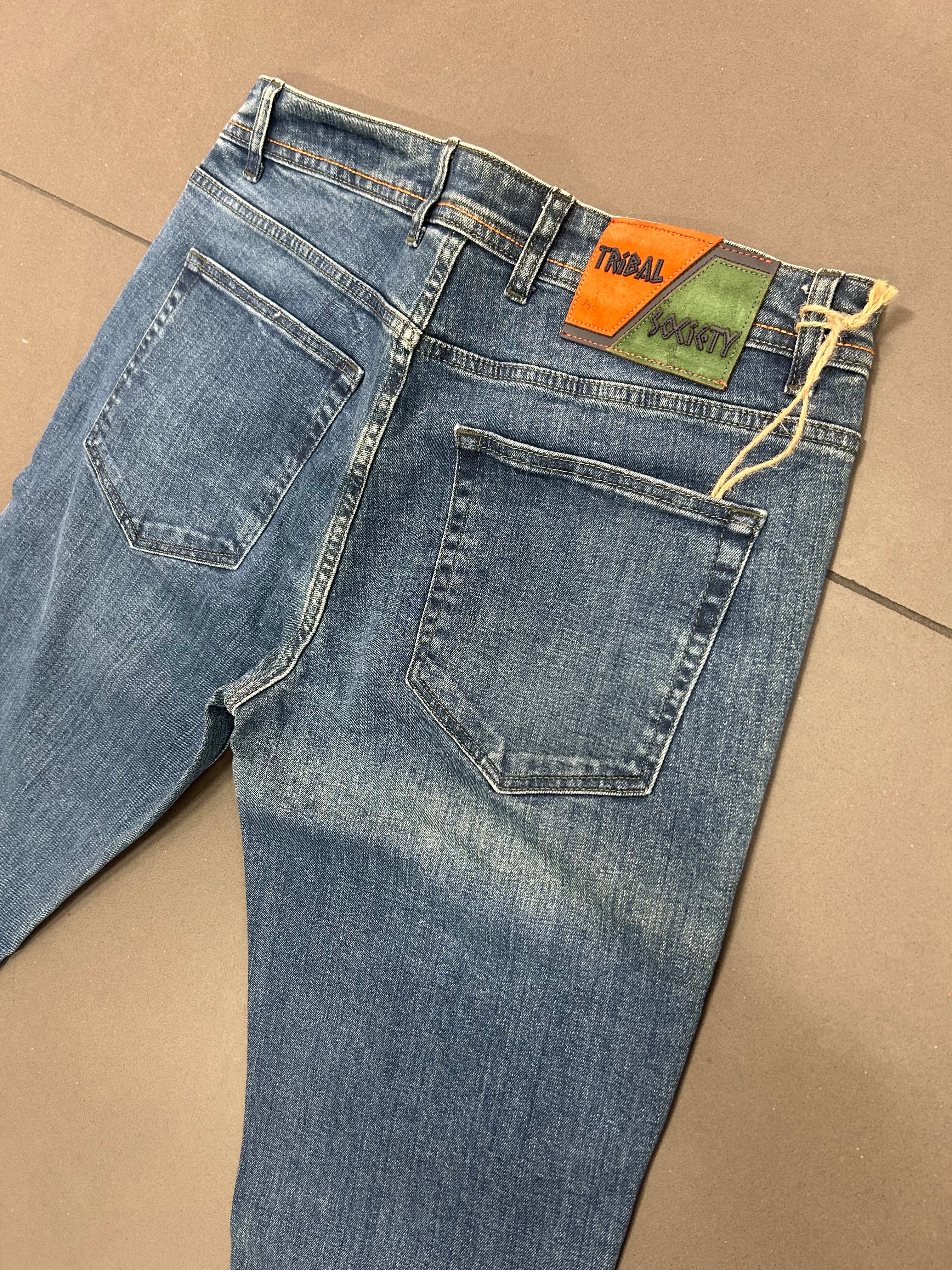 RESELL: 028 Jeans - Image 4