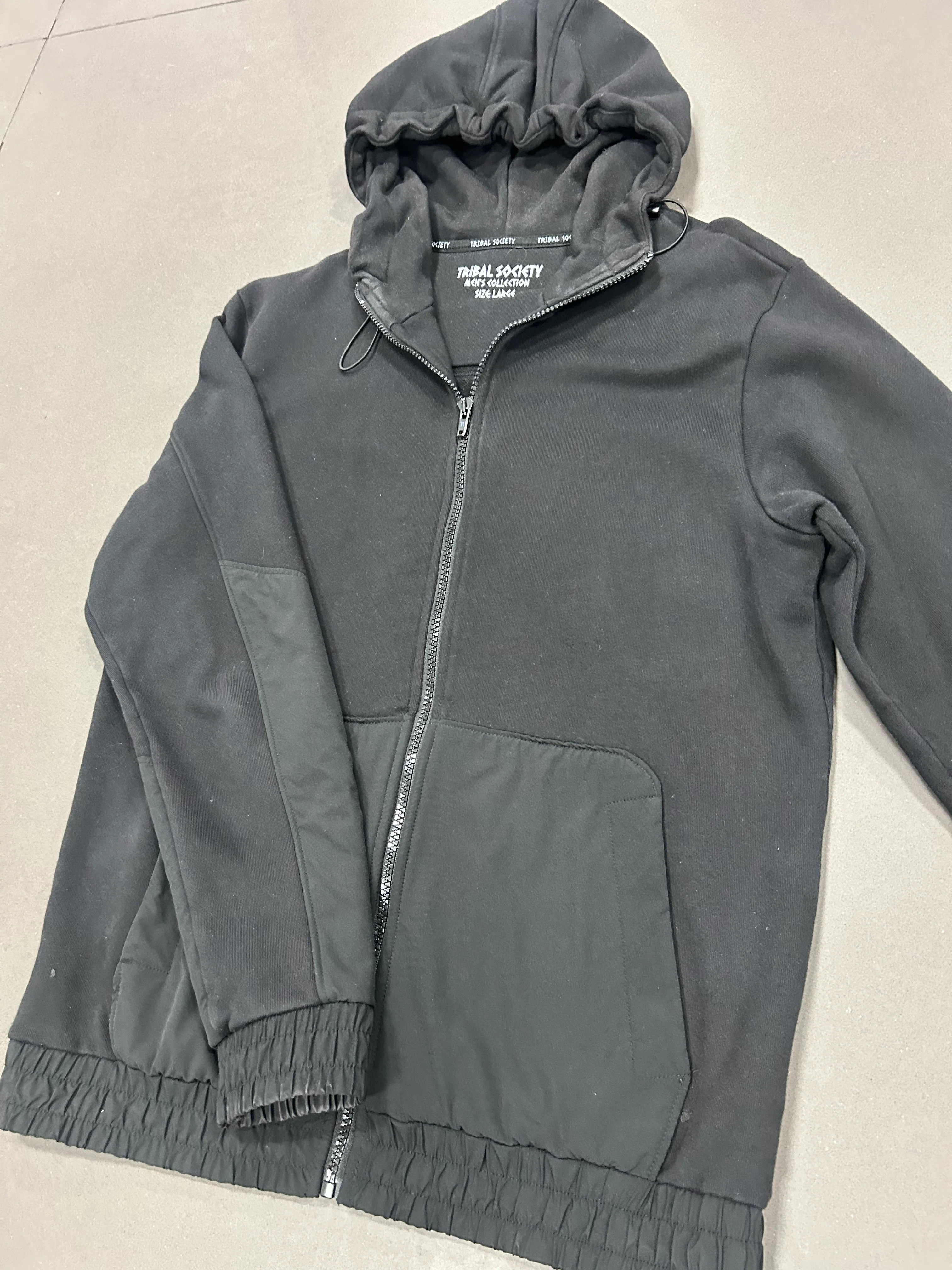 RESELL: Black Full Zip Hoodie, Large - Image 6