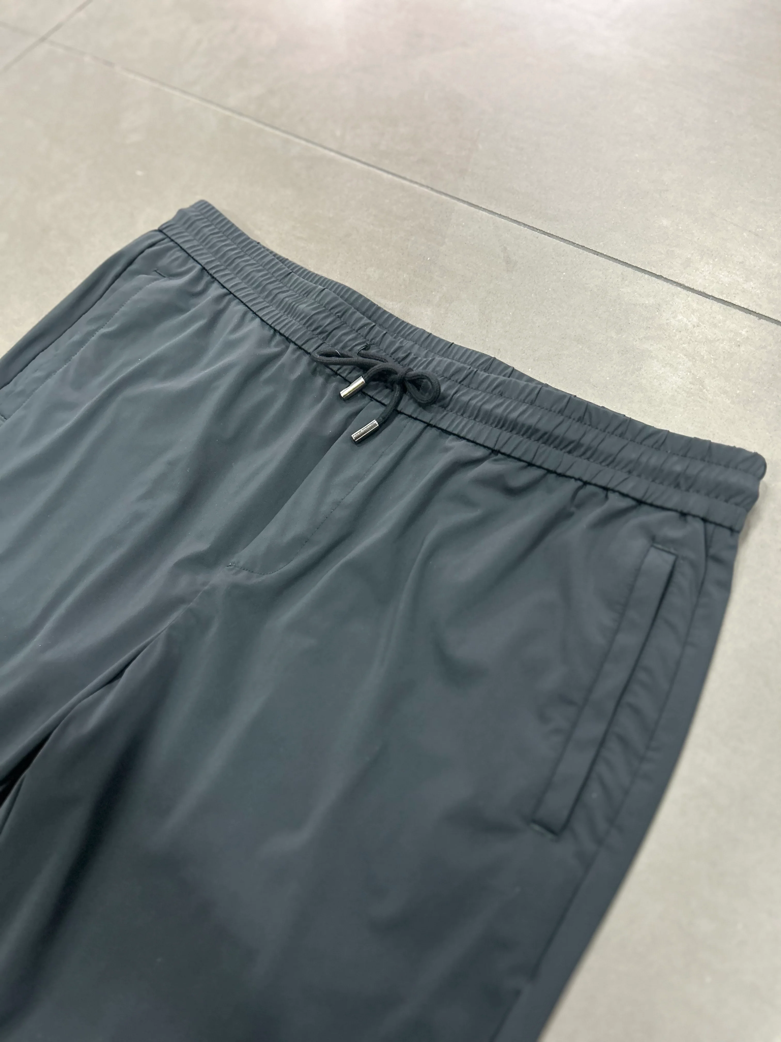 RESELL: Black Premium Pants 3XL - Image 3