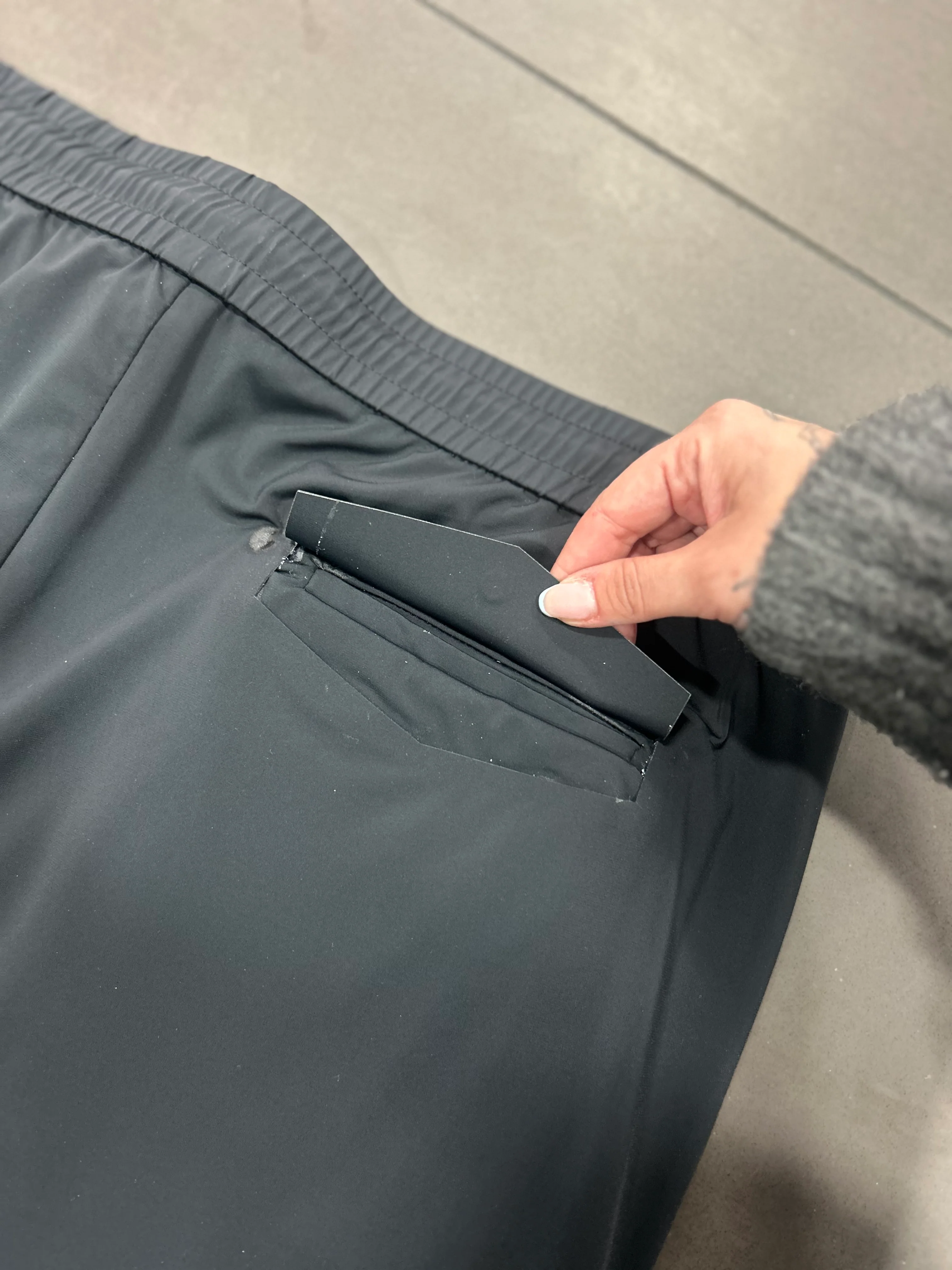 RESELL: Black Premium Pants 3XL - Image 4