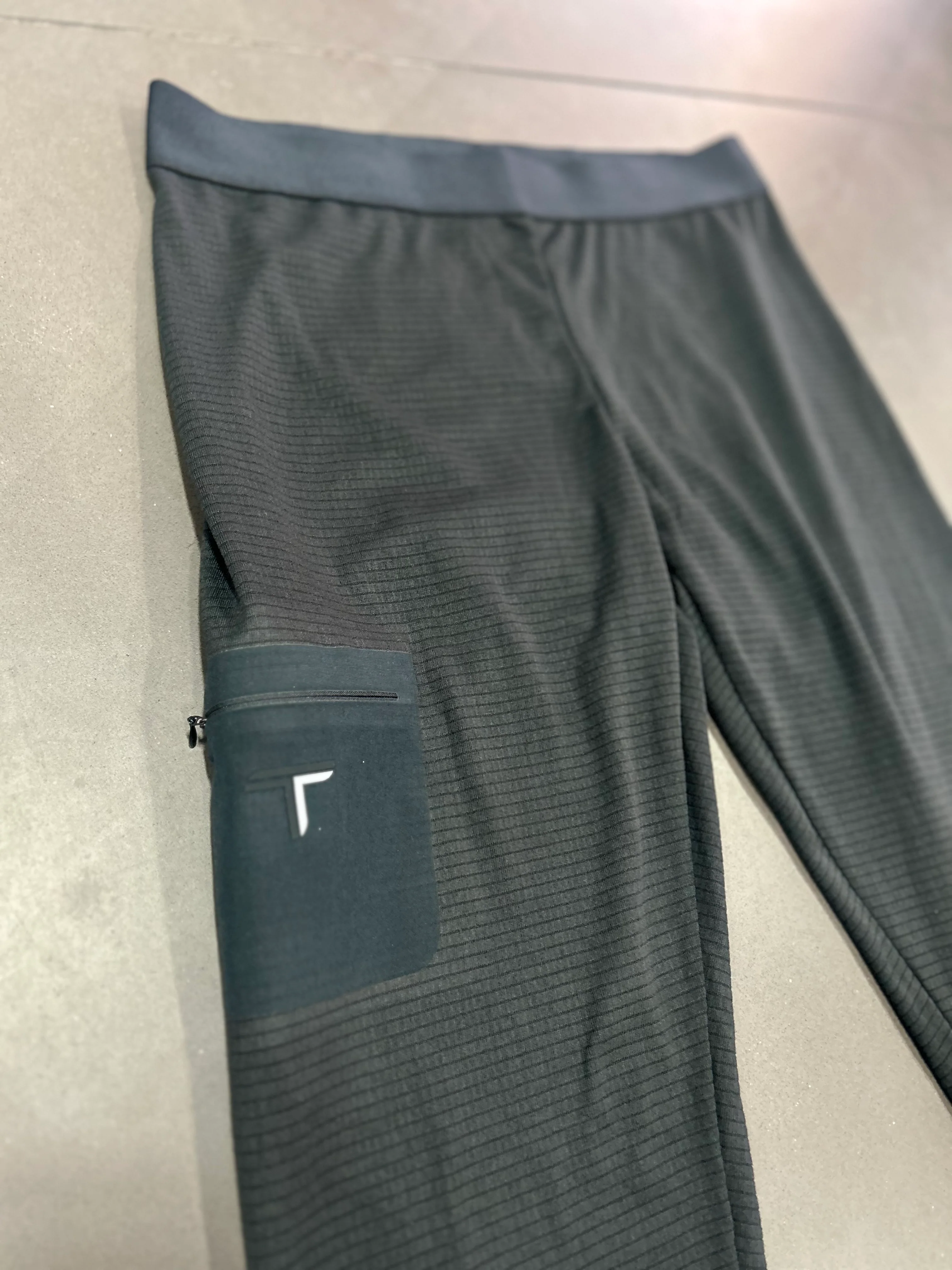 RESELL: Black Thermal Pants Medium - Image 3