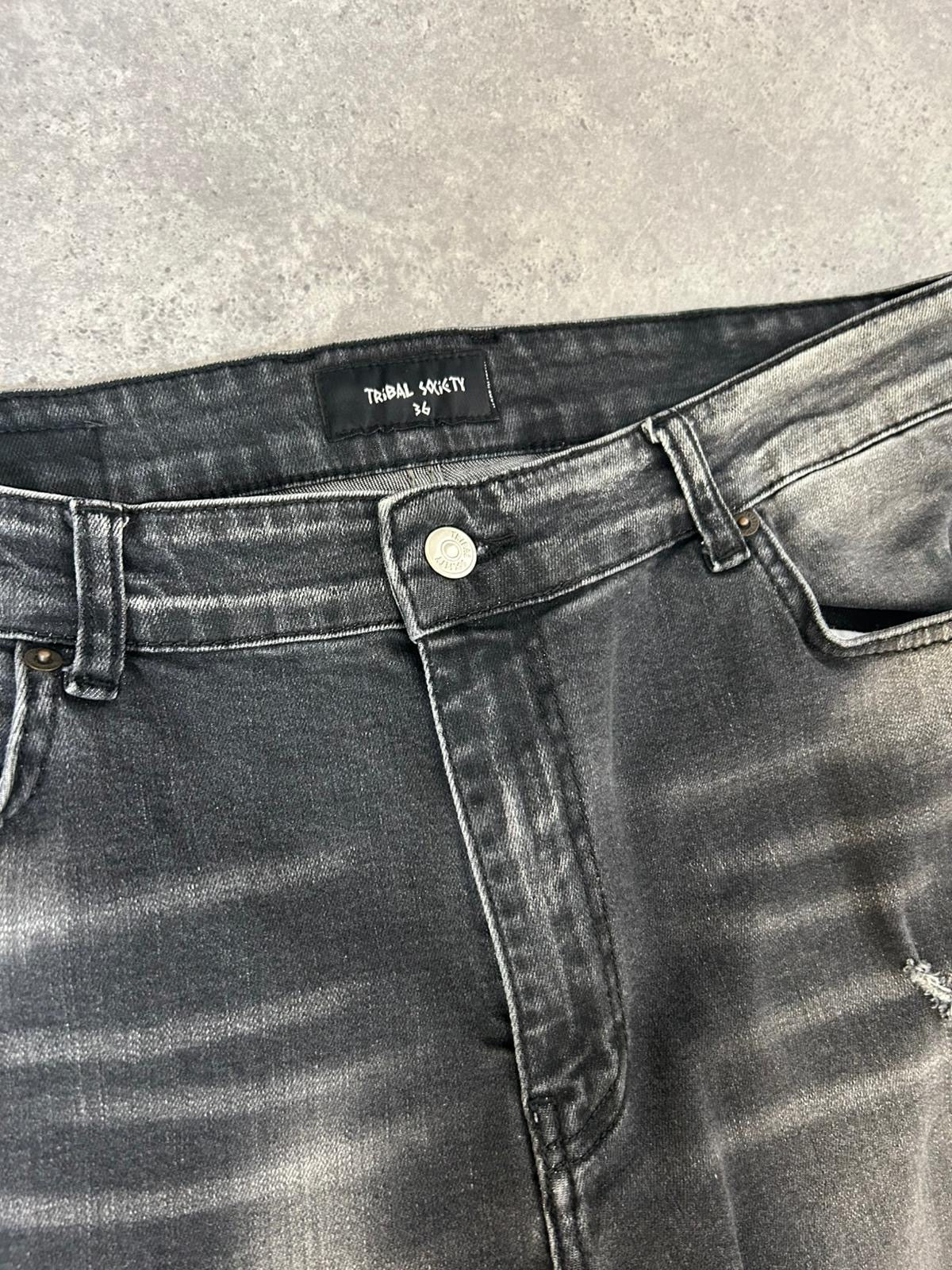 RESELL: Distressed Grey Jeans 31/36 - Image 4