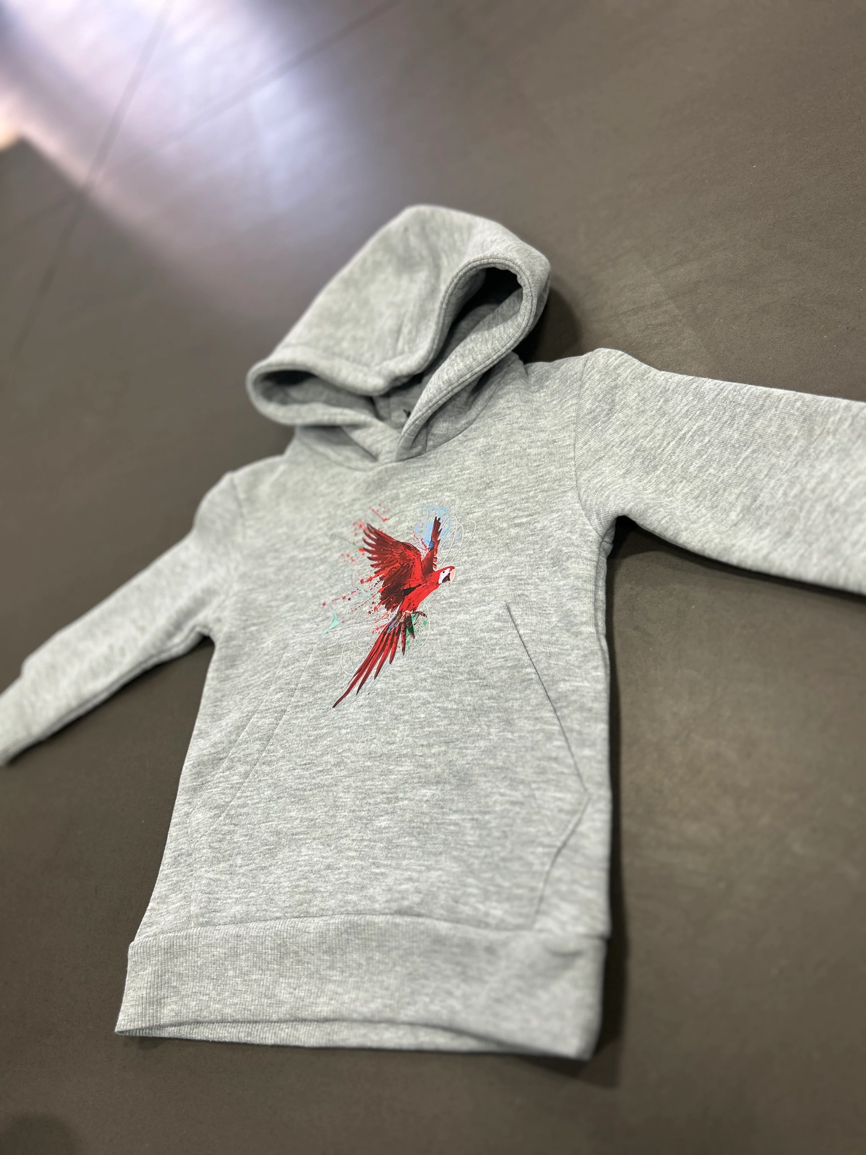 RESELL: Kids parrot print hoodie - Image 4