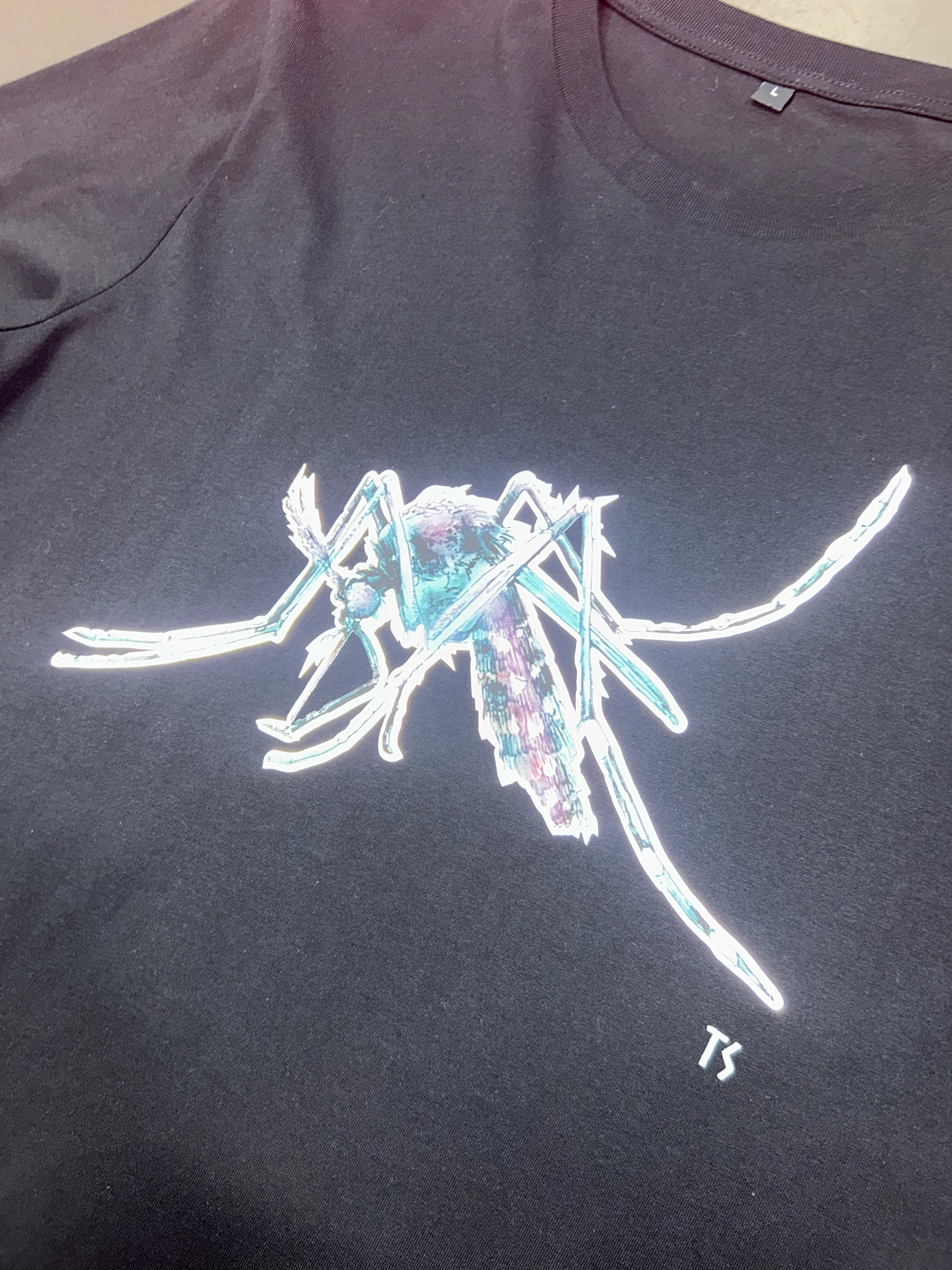 RESELL: Mosquito Print Tee, Large - Image 4
