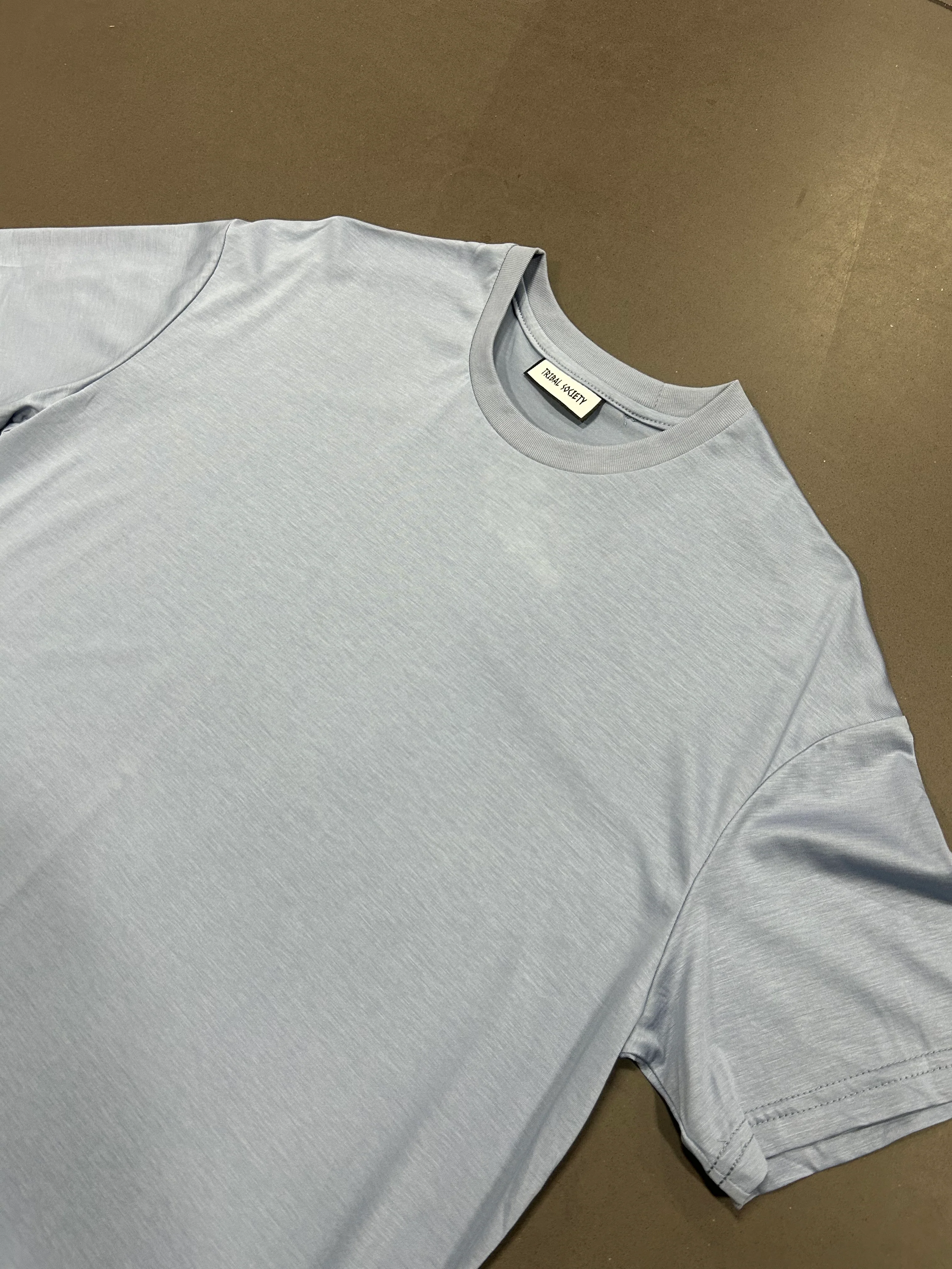 RESELL: Ski Luxe Tee, Medium - Image 3