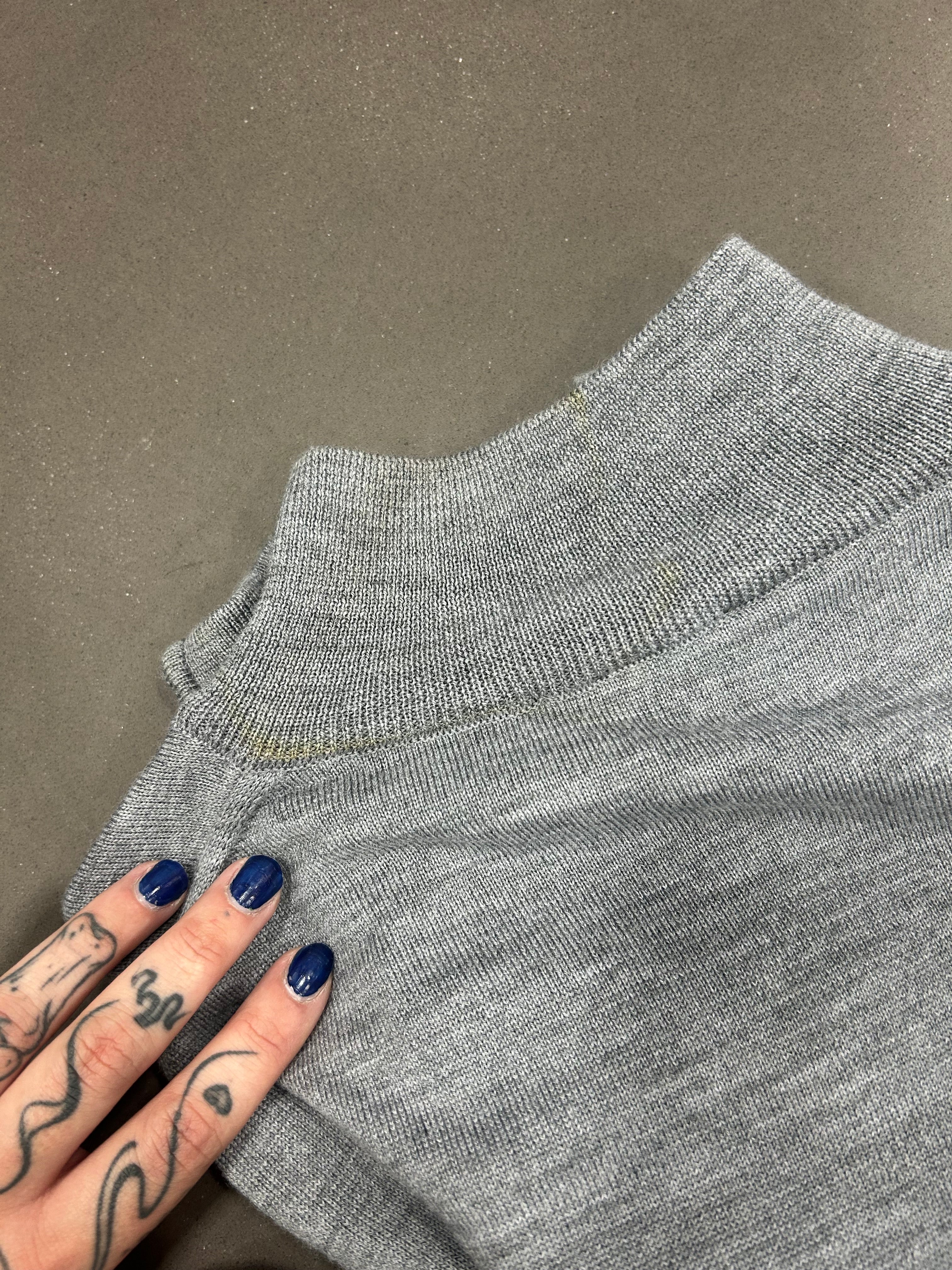 RESELL: Small Grey 1/4 Zip Knit - Image 7