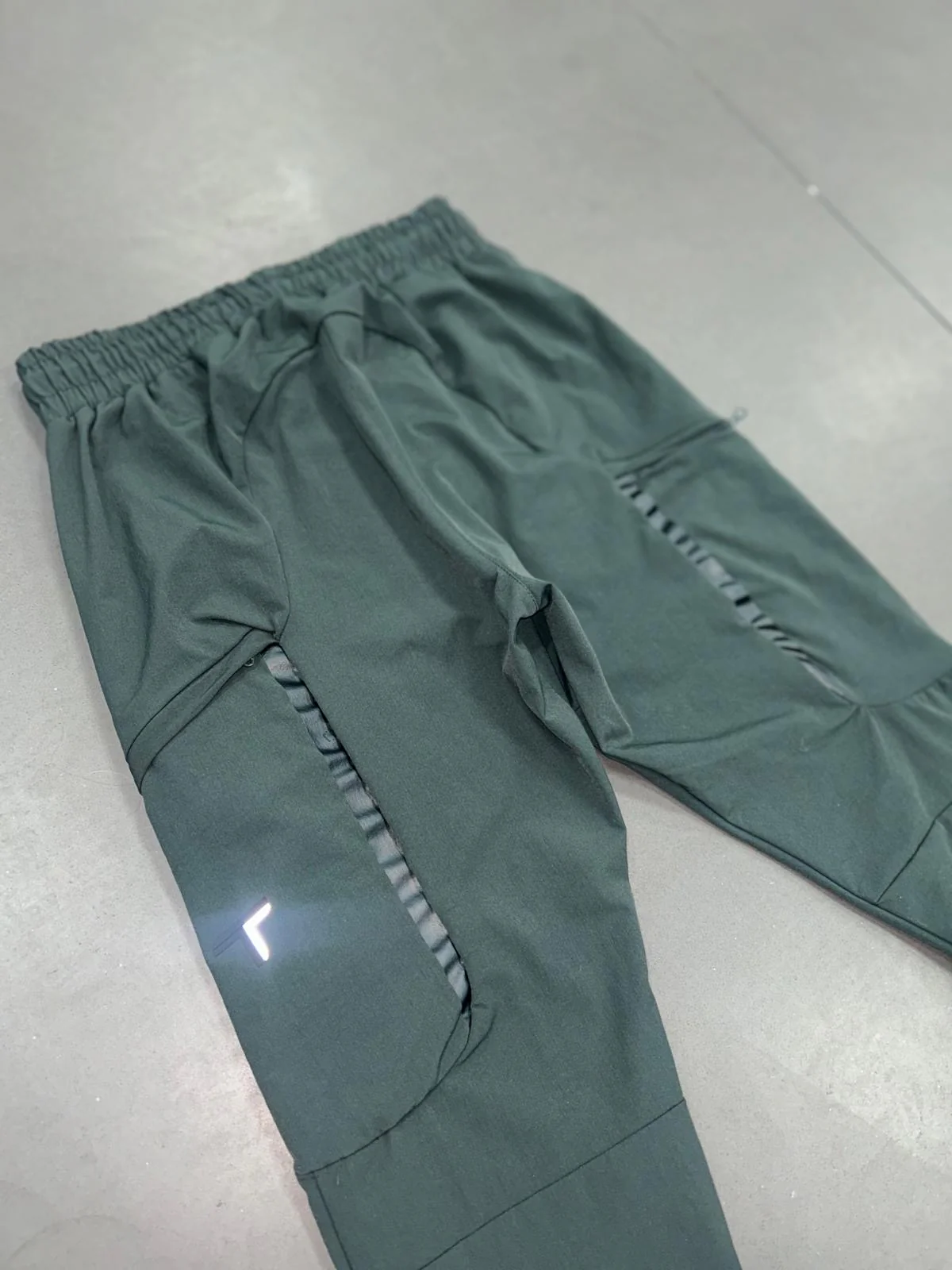 RESELL: T2 TTECH Pants Green - Size S - Image 4