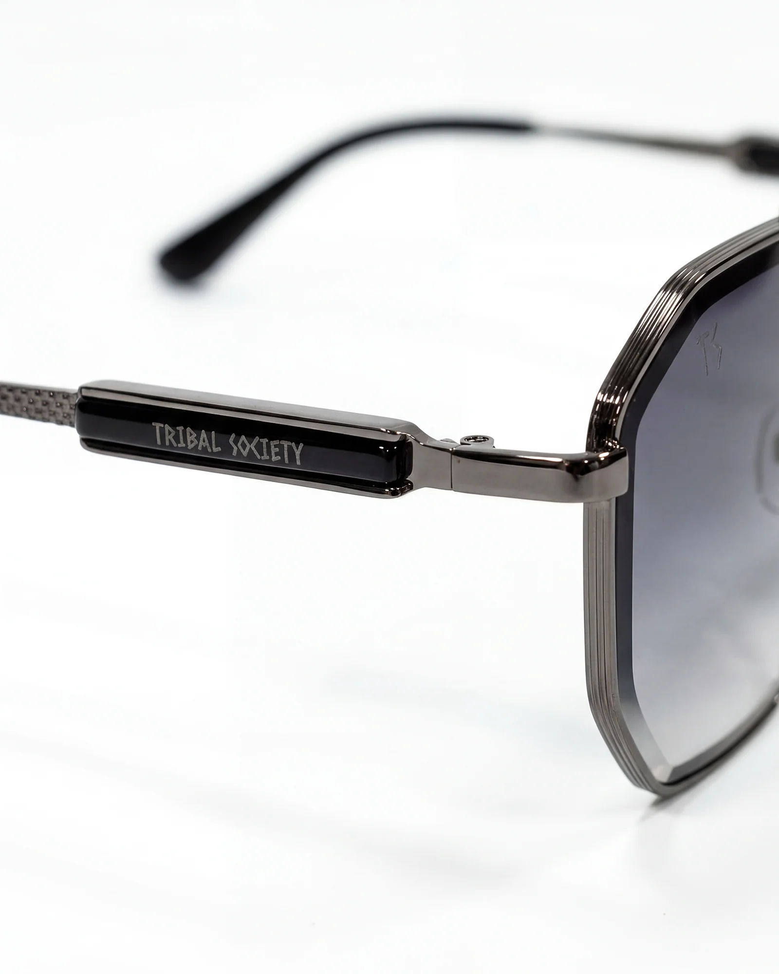 TS21 Sunglasses - Green - Image 2